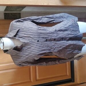 NY&Co. Metallic button up